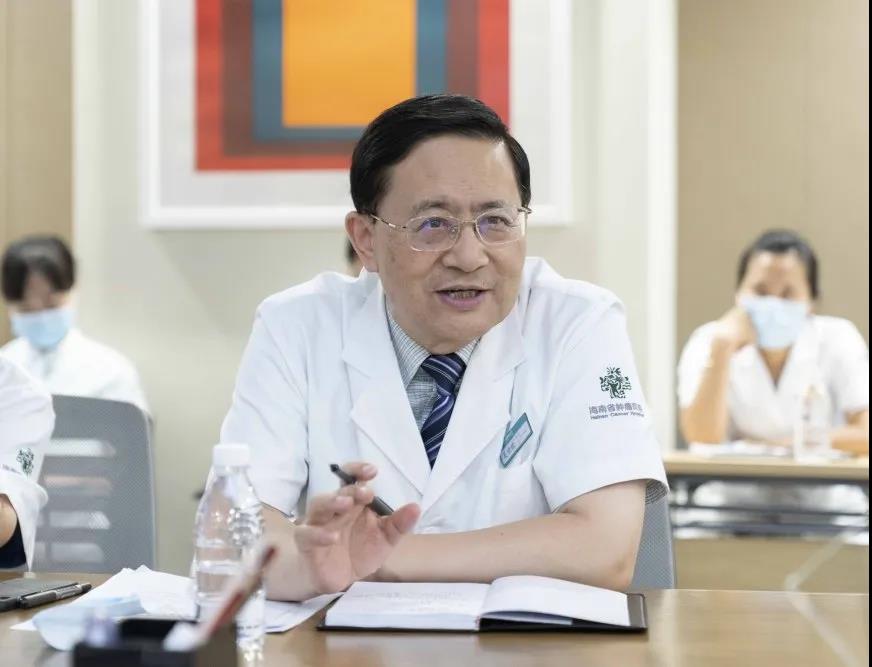 吳世政院長(zhǎng)做總結(jié).jpg
