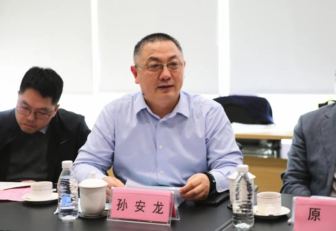 孫安龍副院長.jpg