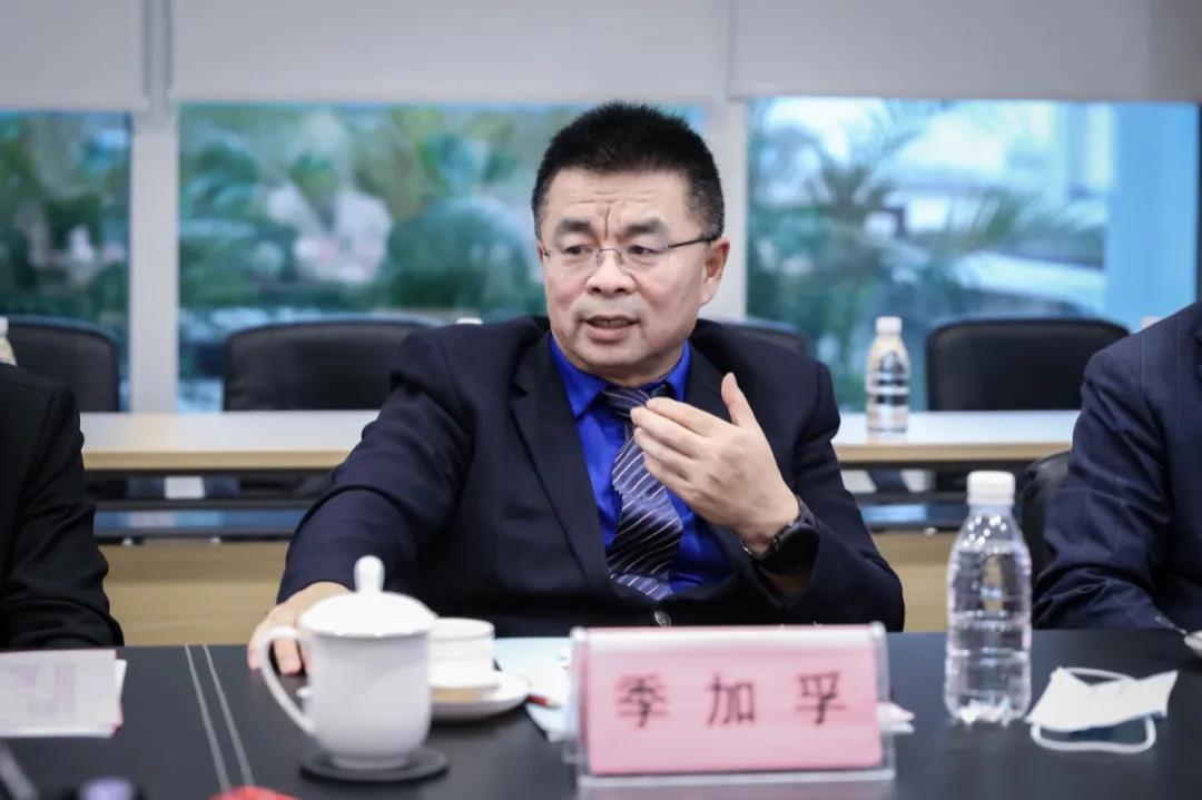 北京大學(xué)腫瘤醫(yī)院季加孚院長一行蒞臨我院考察指導(dǎo)7.jpg