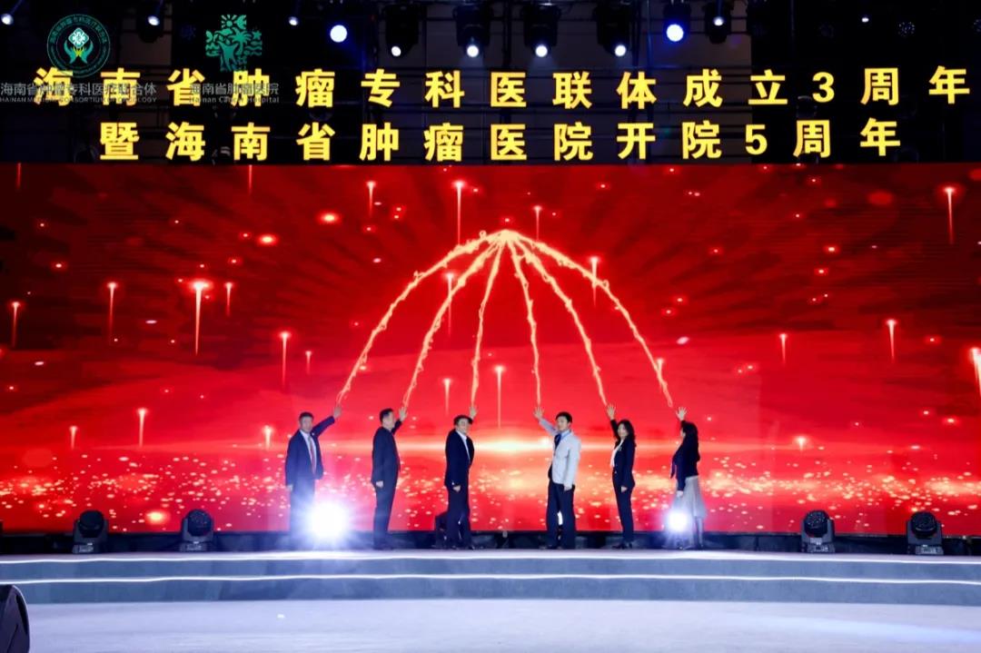 共同見證這一重要?dú)v史時(shí)刻22.jpg
