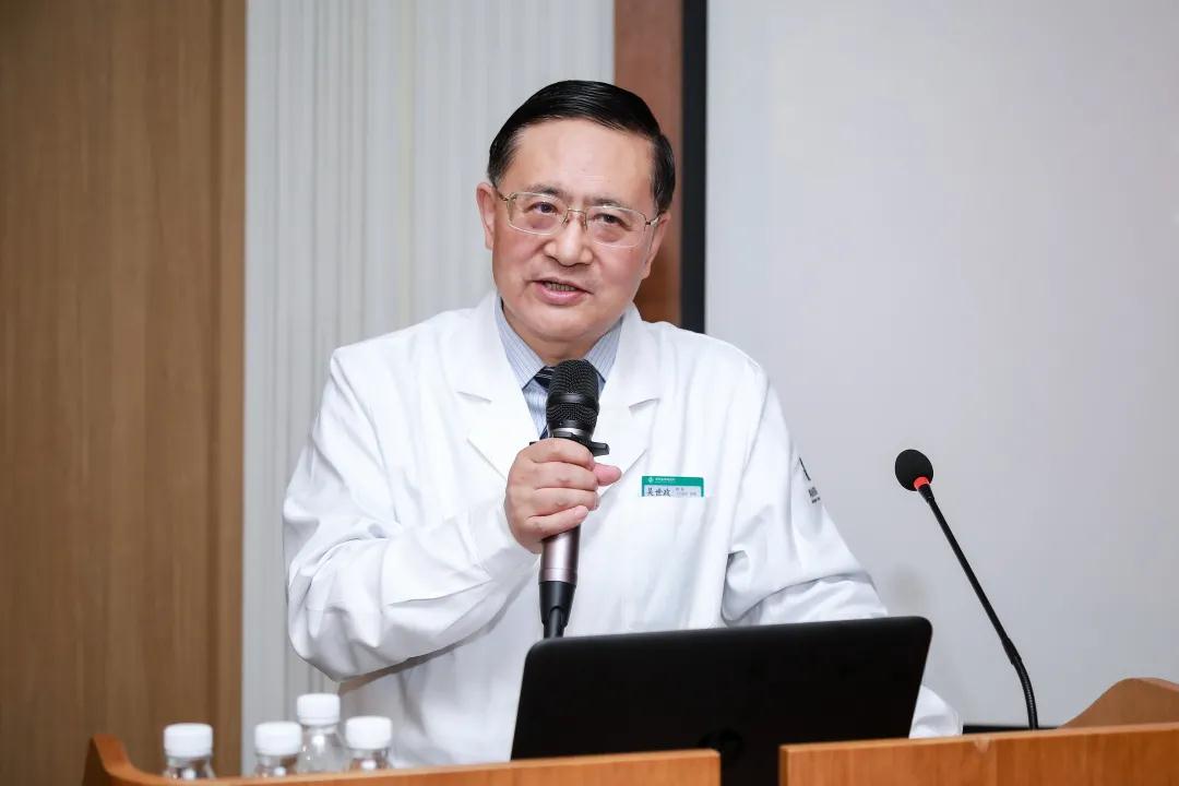 吳世政院長(zhǎng)做總結(jié).jpg