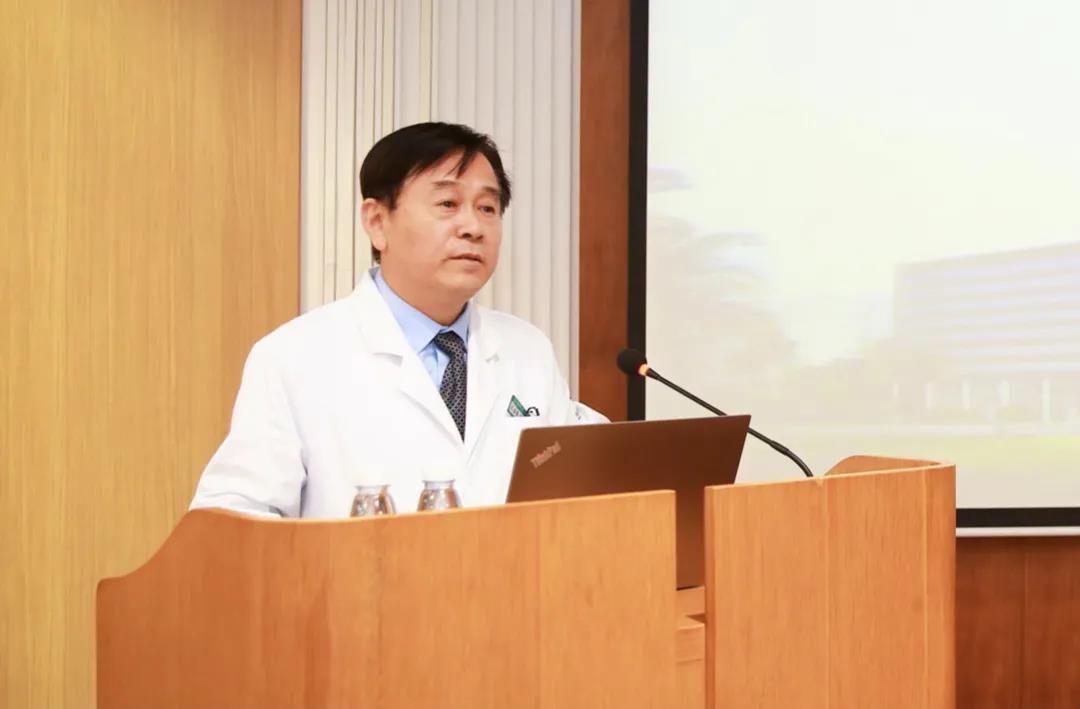 海南省腫瘤醫(yī)院副院長、海南成美醫(yī)院籌備工作負責人王安平講話.jpg