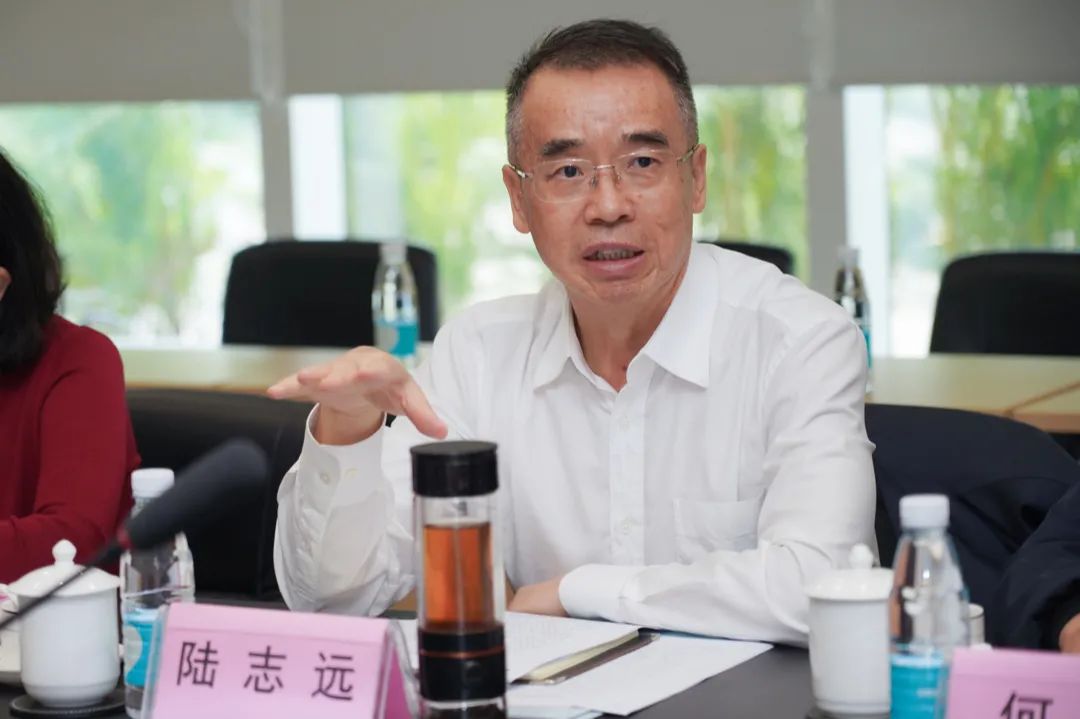 省人大常委會副主任、省總工會主席陸志遠(yuǎn)講話.jpg