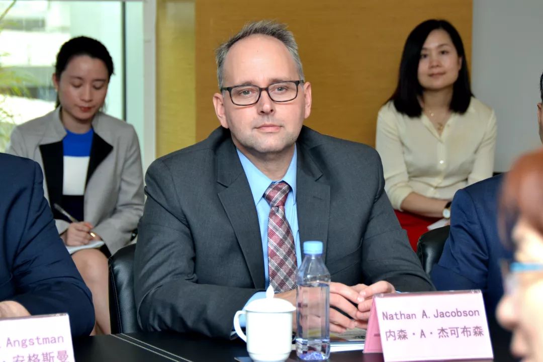 梅奧診所代表團(tuán)參觀訪問(wèn)海南省腫瘤醫(yī)院18.jpg