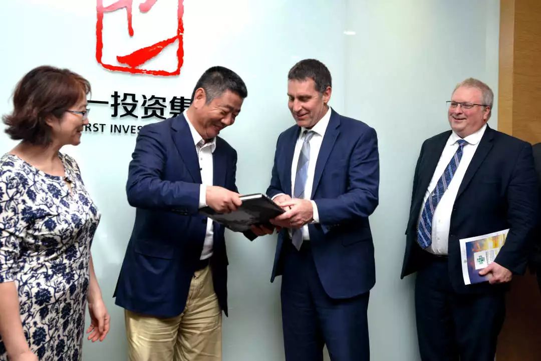 梅奧診所代表團(tuán)參觀訪問(wèn)海南省腫瘤醫(yī)院19.jpg