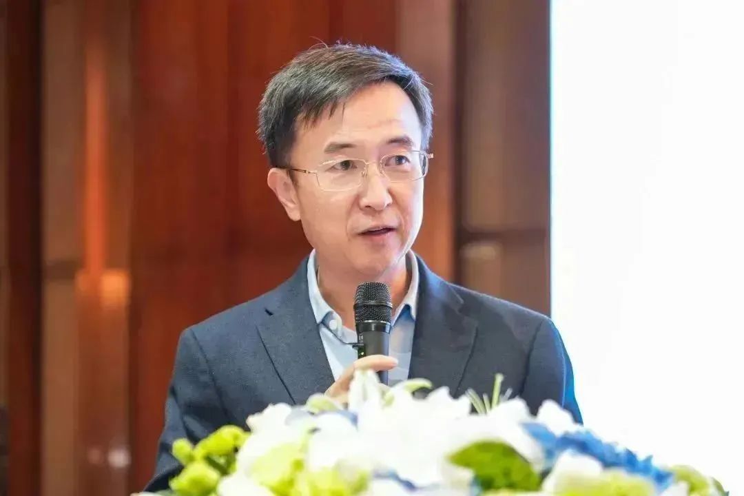 全國首個(gè)中國醫(yī)師協(xié)會結(jié)直腸腫瘤專業(yè)委員會術(shù)中放療協(xié)作組在海南成立3.jpg